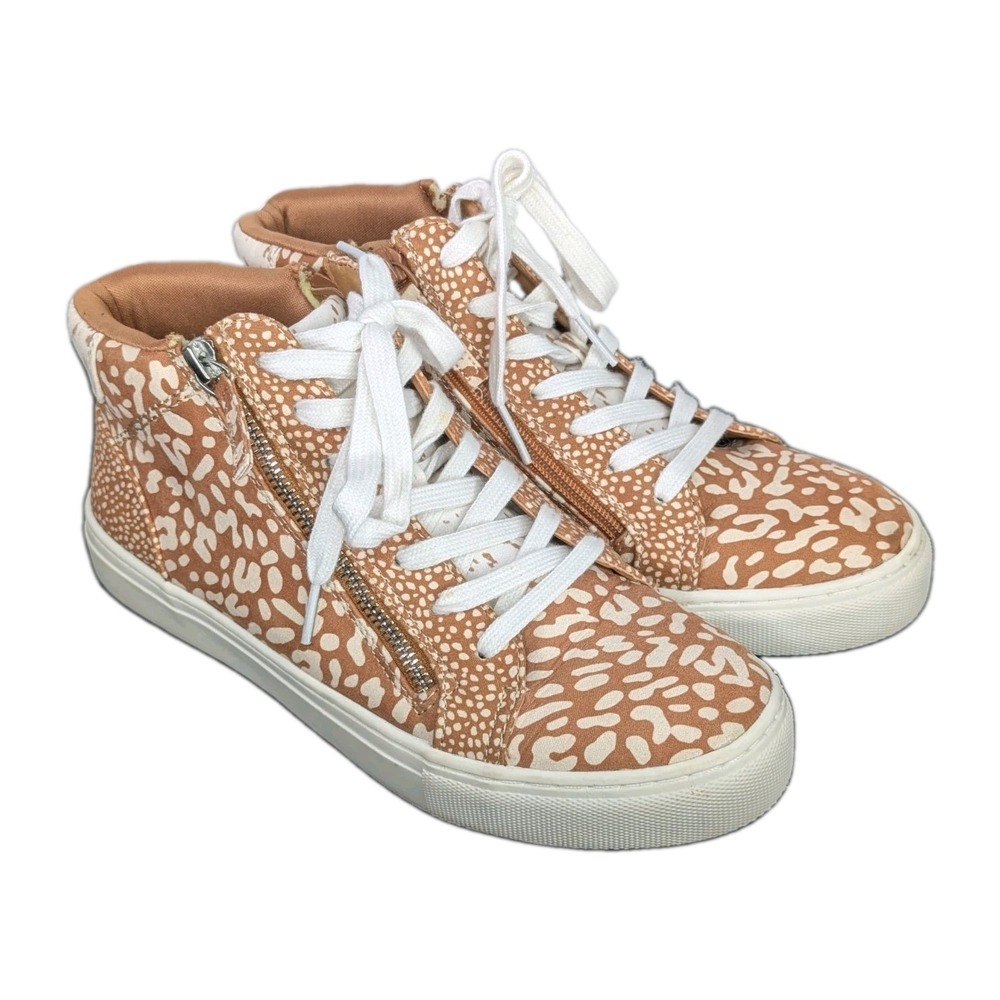 Universal Thread Women's Sneakers 8 Tan Cream Animal Print High Top Lace Up Zip
